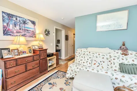 21 Burke Road Peterborough NH 03458