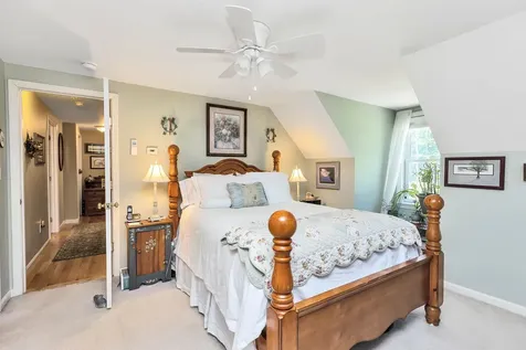 21 Burke Road Peterborough NH 03458