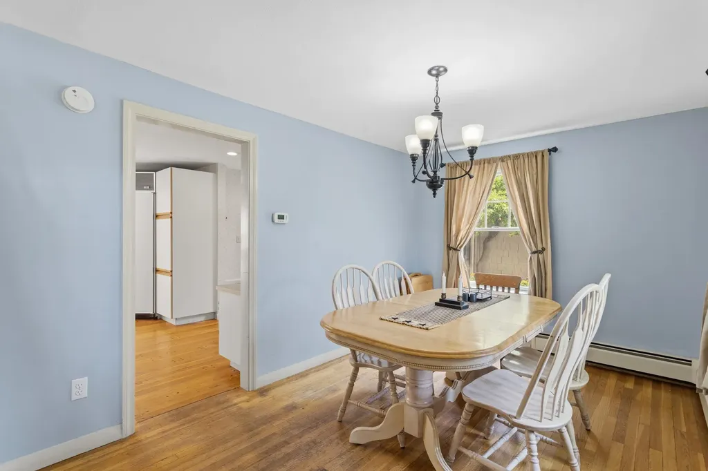 13 William Circle Stratham NH 03885