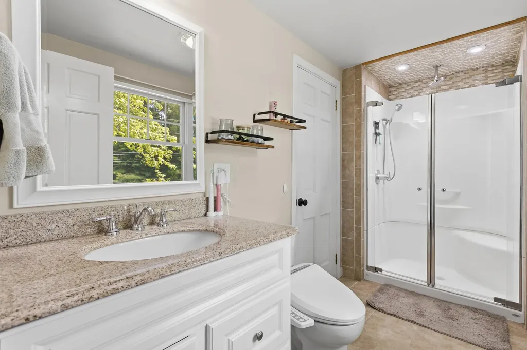13 William Circle Stratham NH 03885