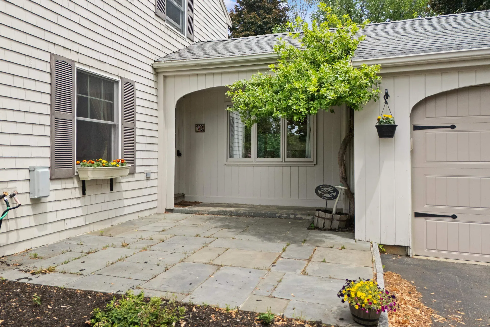 13 William Circle Stratham NH 03885