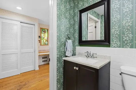 13 William Circle Stratham NH 03885