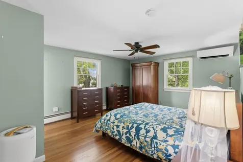 13 William Circle Stratham NH 03885
