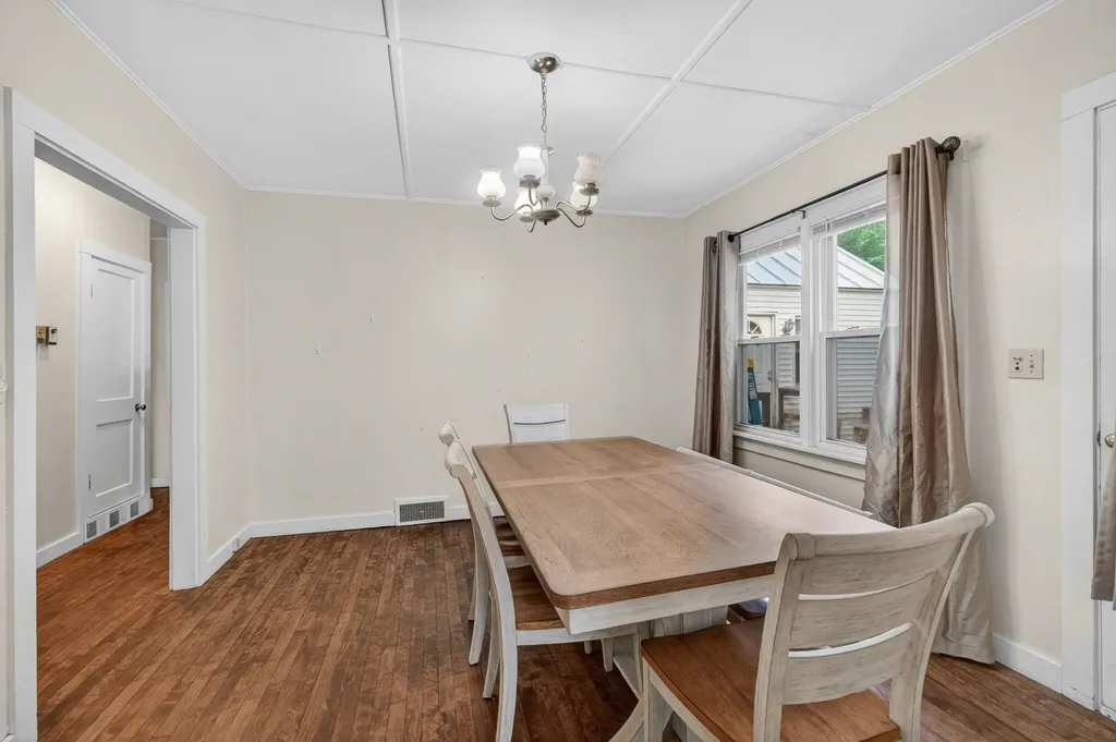 560 Sunapee Street Newport NH 03773
