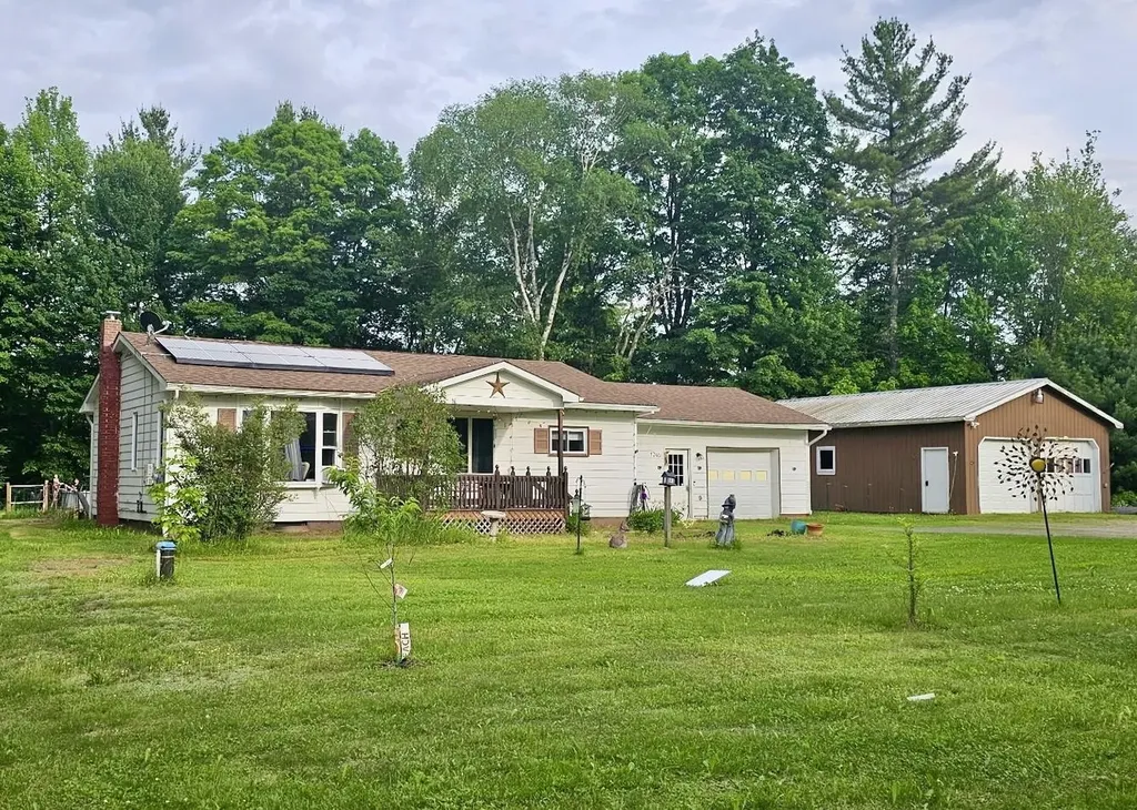 1745 Vt Route 100 Lowell VT 05847