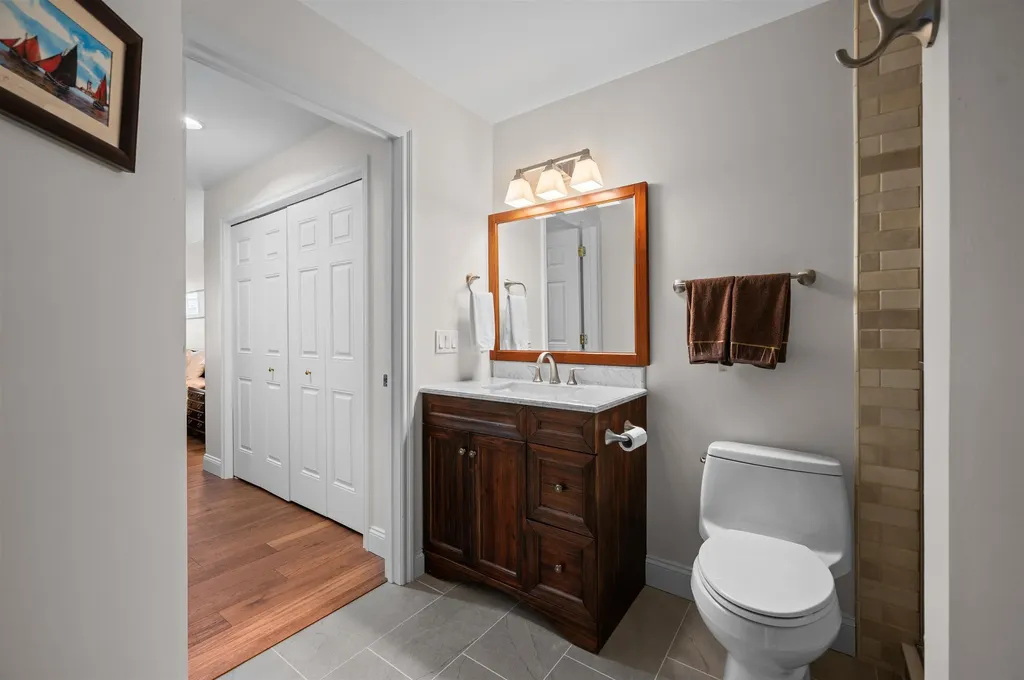 4 Sterling Hill Lane Exeter NH 03833