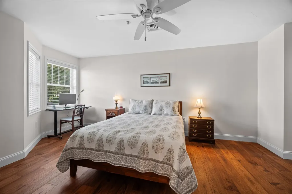 4 Sterling Hill Lane Exeter NH 03833