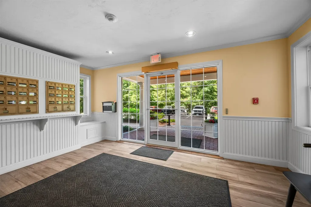 4 Sterling Hill Lane Exeter NH 03833
