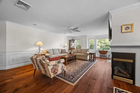 4 Sterling Hill Lane Exeter NH 03833