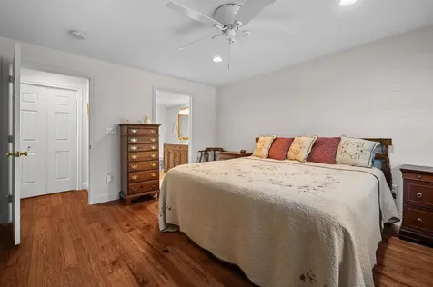 4 Sterling Hill Lane Exeter NH 03833
