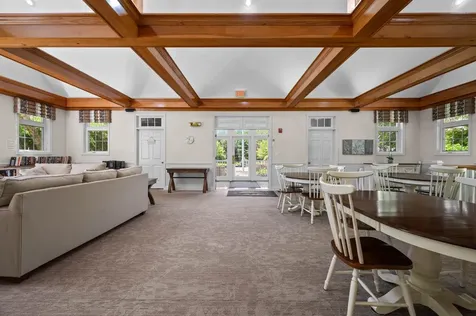 4 Sterling Hill Lane Exeter NH 03833