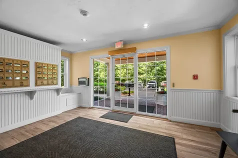 4 Sterling Hill Lane Exeter NH 03833