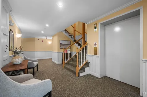 4 Sterling Hill Lane Exeter NH 03833