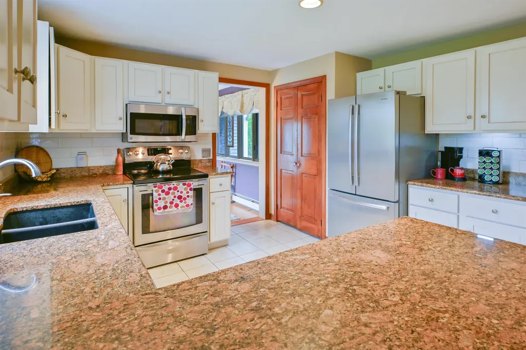 50 Stinson Road Goffstown NH 03045