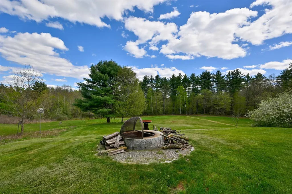 50 Stinson Road Goffstown NH 03045