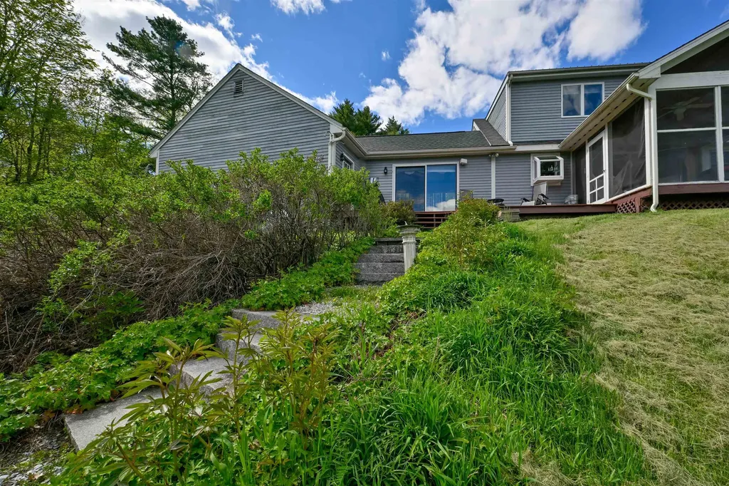 50 Stinson Road Goffstown NH 03045