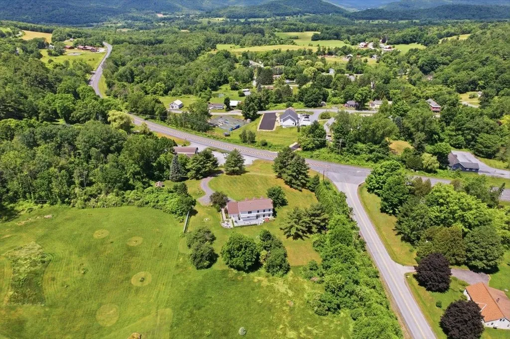 3287 Route 7 Route Pownal VT 05261
