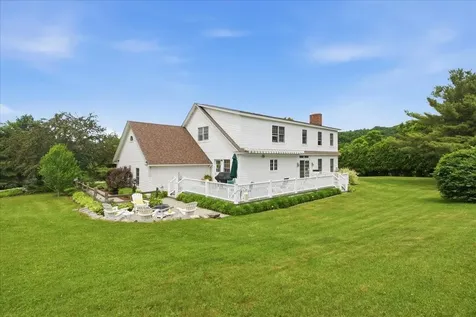 3287 Route 7 Route Pownal VT 05261