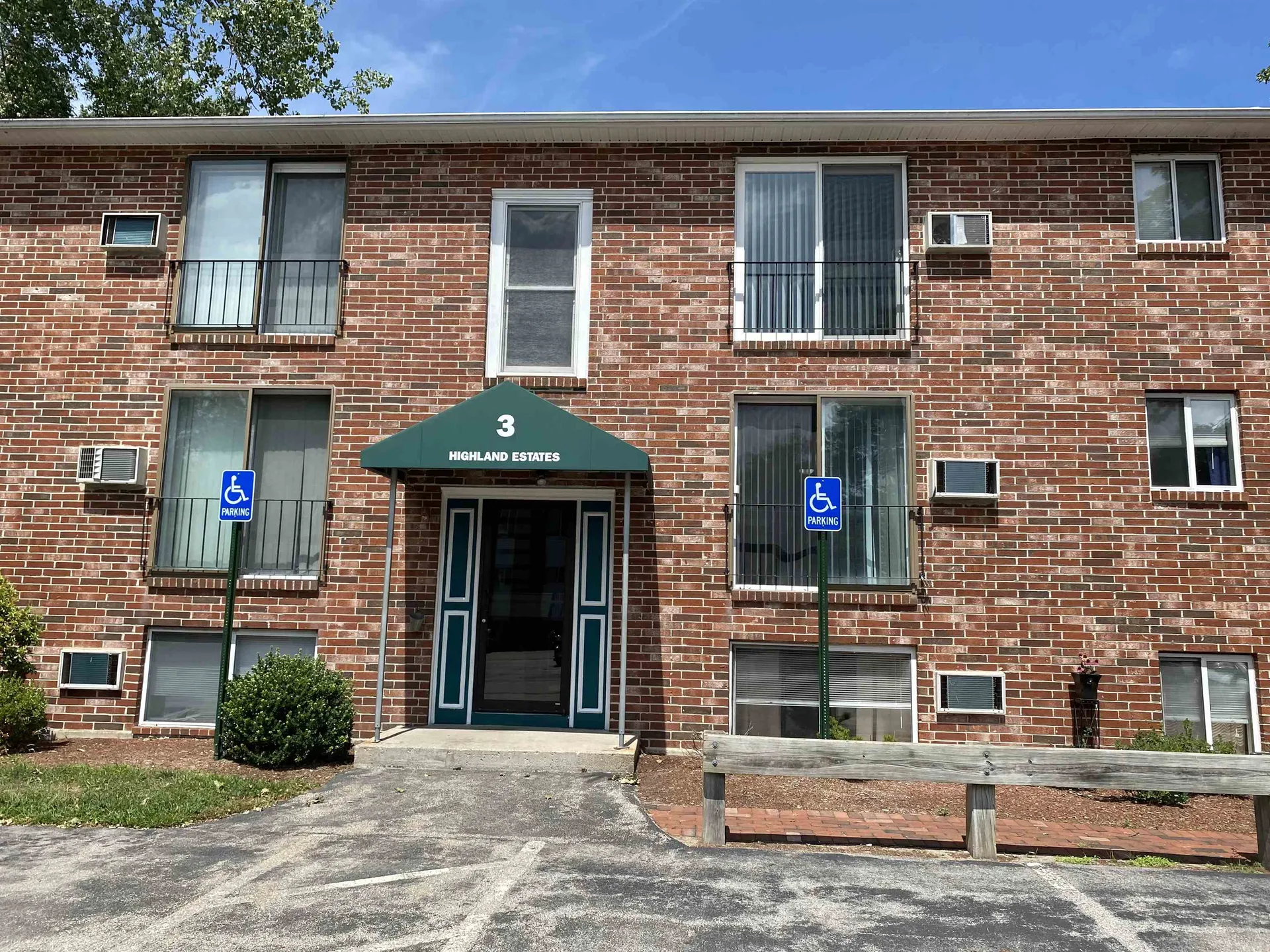 93 West Street Milford NH 03055