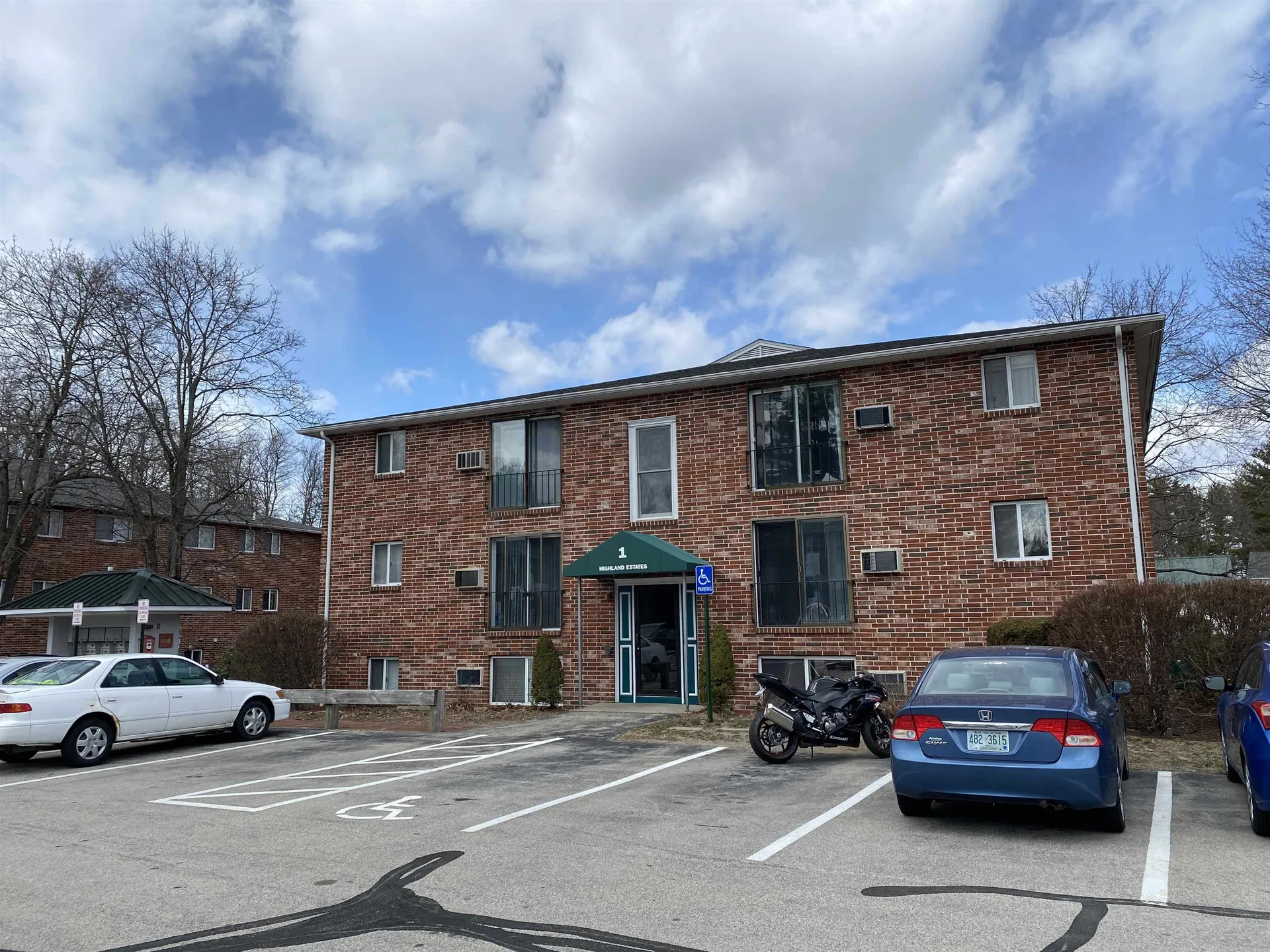 93 West Street Milford NH 03055