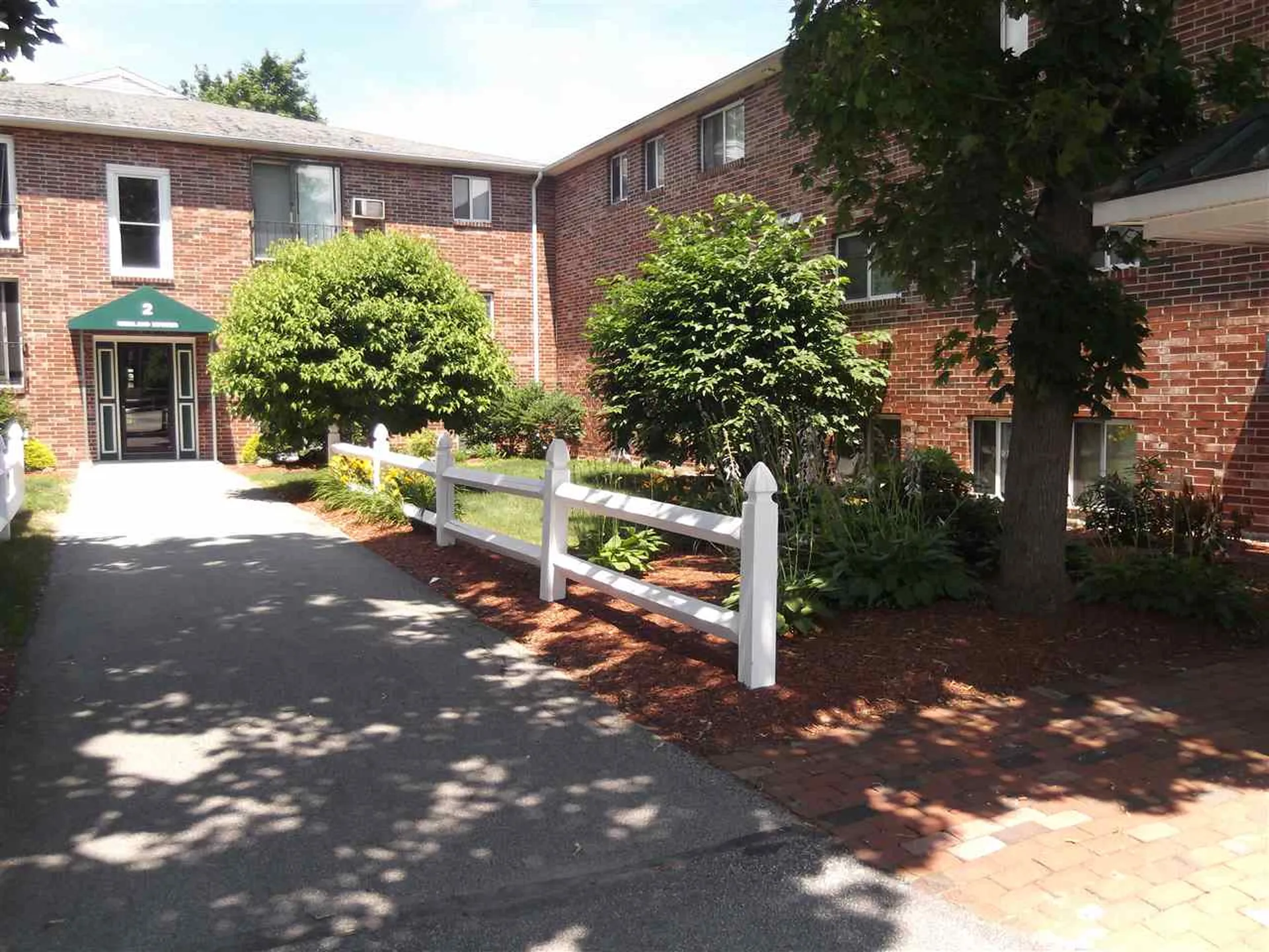 93 West Street Milford NH 03055