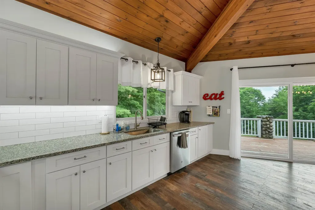 71 Winona Road Meredith NH 03253