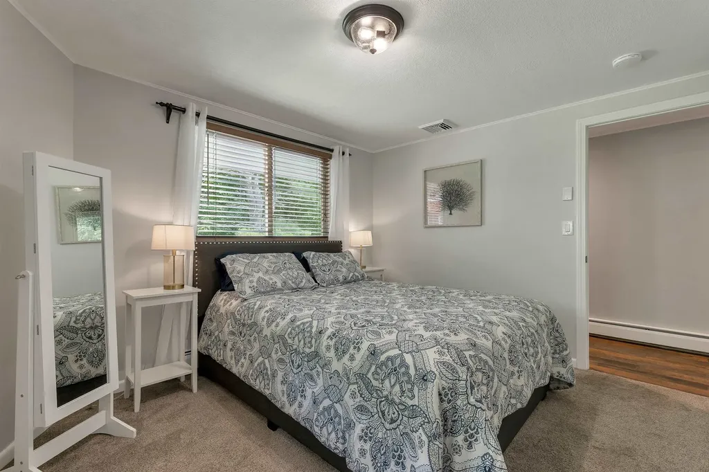 71 Winona Road Meredith NH 03253