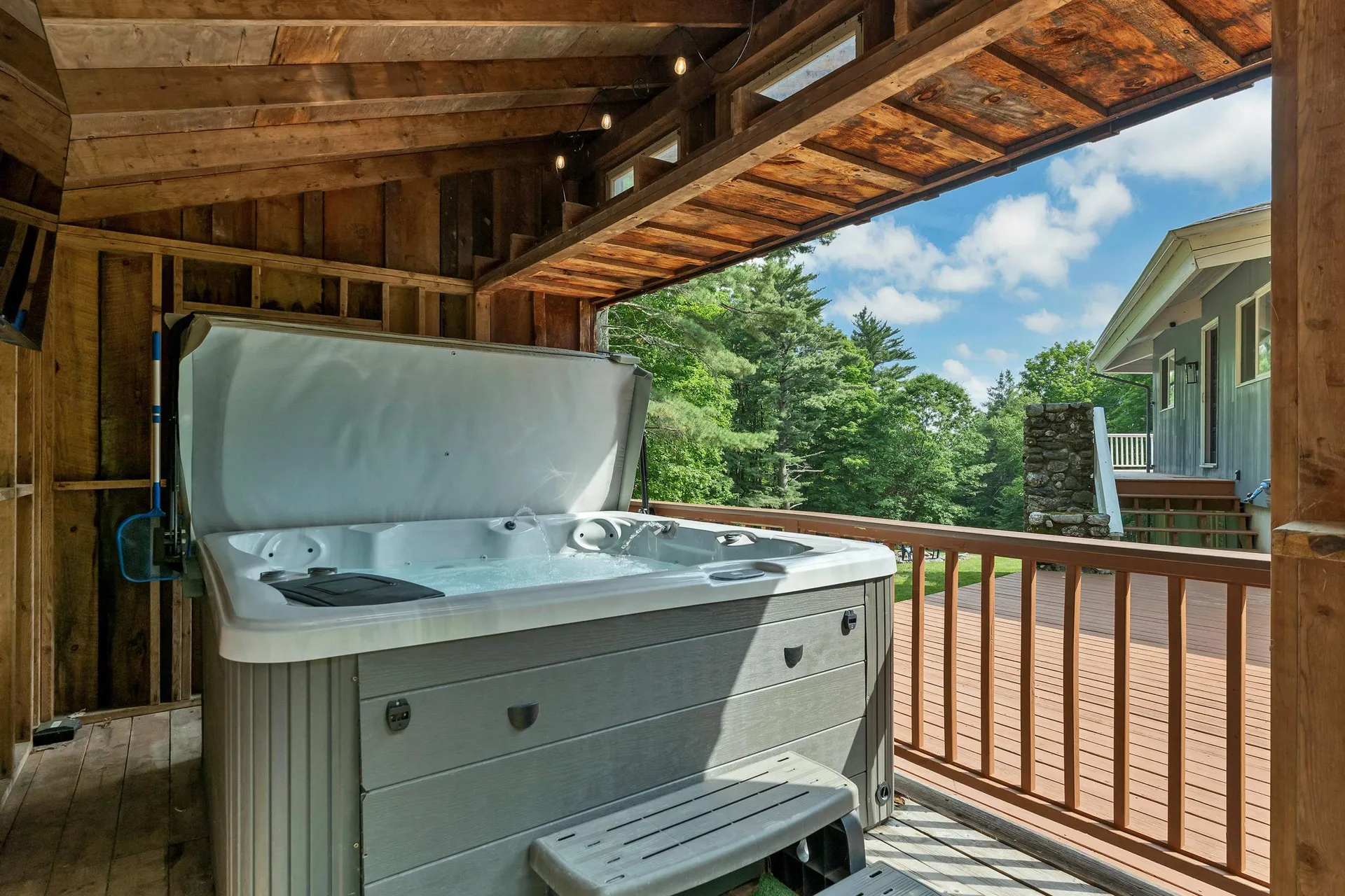 71 Winona Road Meredith NH 03253