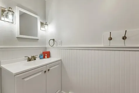 71 Winona Road Meredith NH 03253