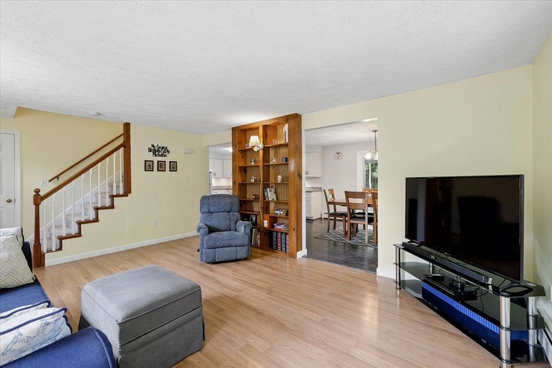 17 Almeda Lane Hooksett NH 03106