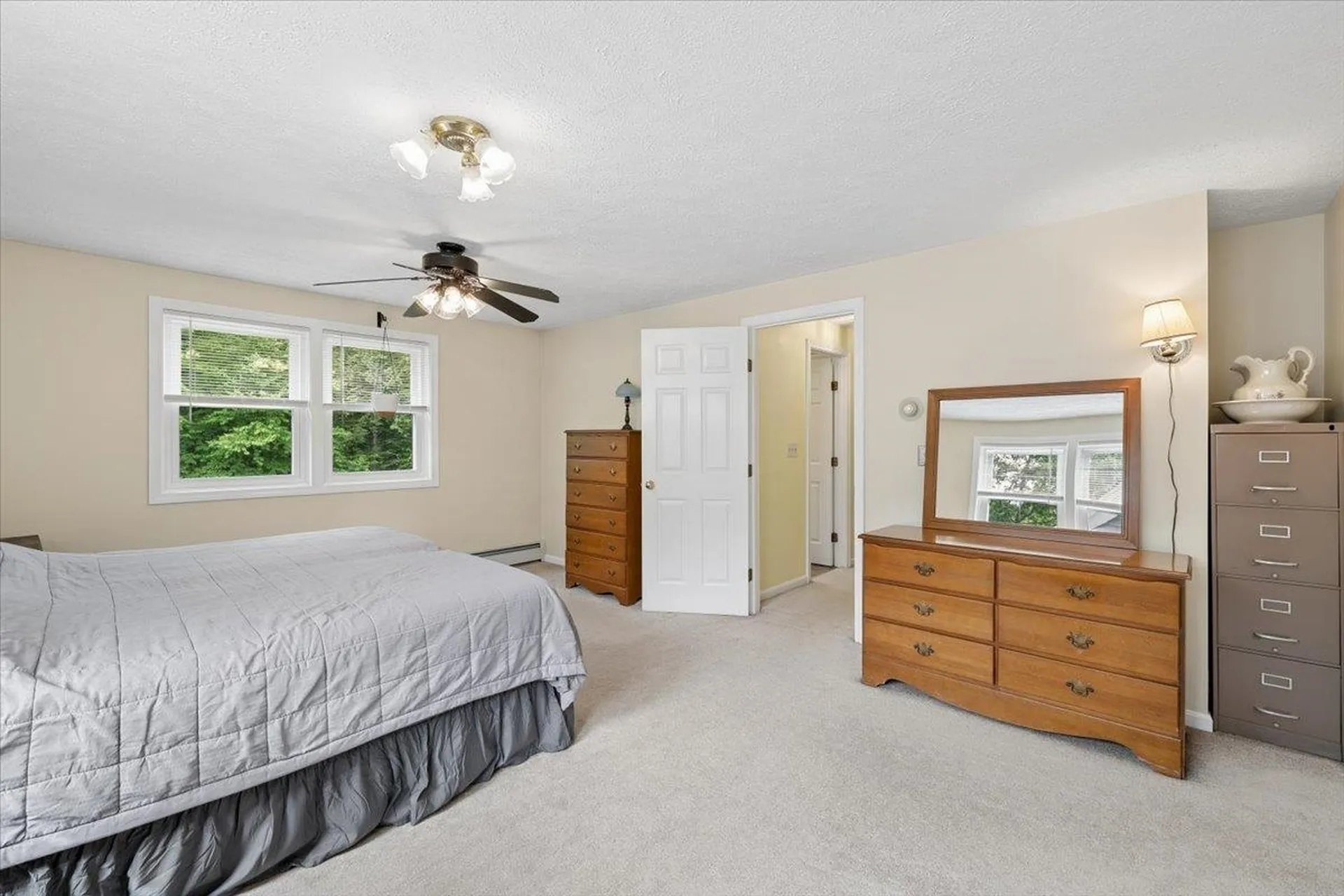 17 Almeda Lane Hooksett NH 03106
