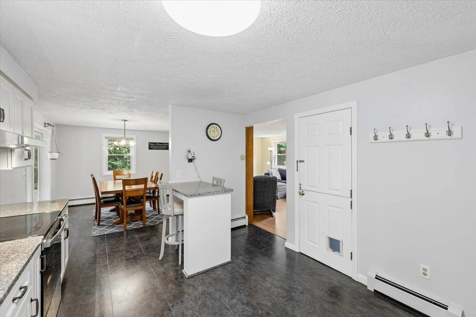 17 Almeda Lane Hooksett NH 03106