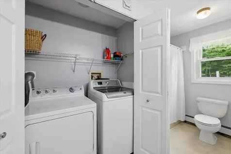17 Almeda Lane Hooksett NH 03106