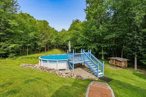 17 Almeda Lane Hooksett NH 03106