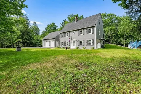17 Almeda Lane Hooksett NH 03106