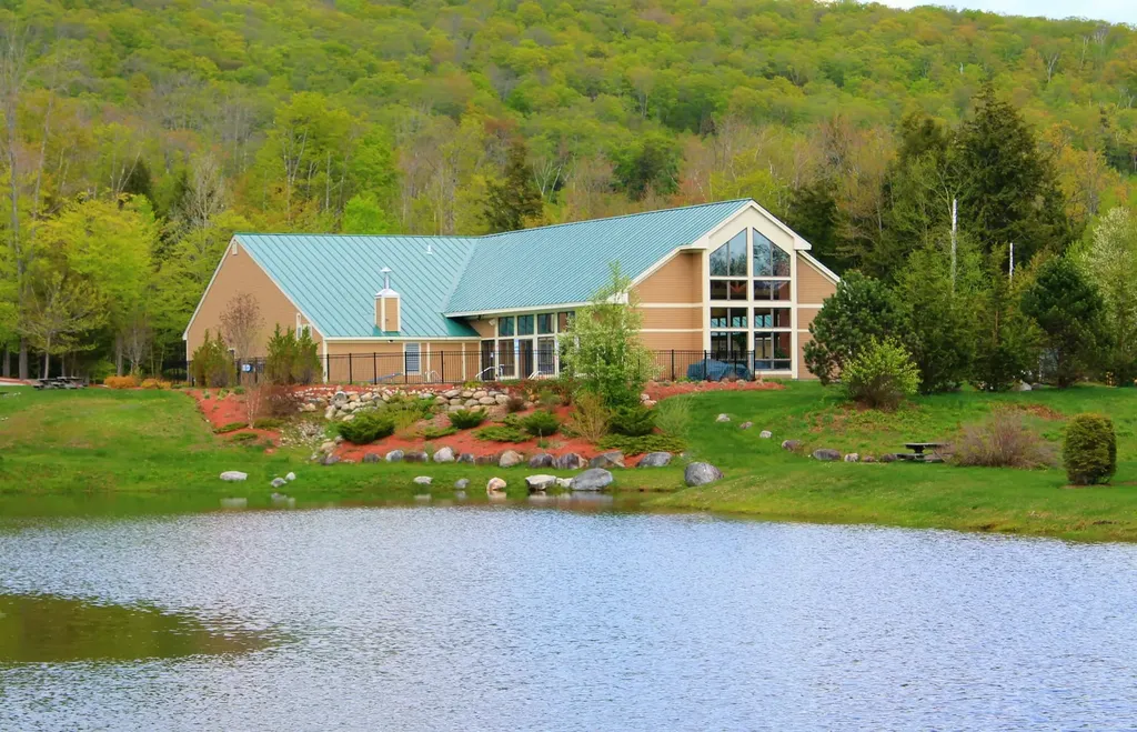 26 White Oak Drive Lincoln NH 03251