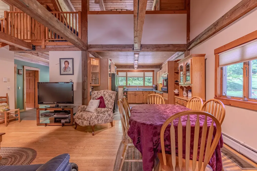 99 Holly's Way Rupert VT 05776
