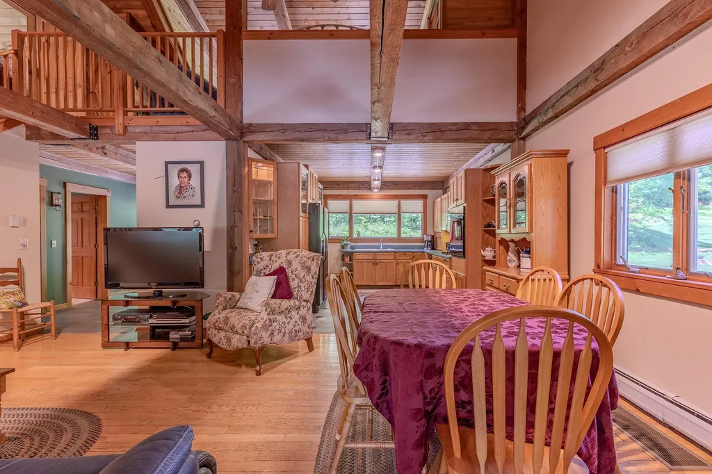 99 Holly's Way Rupert VT 05776