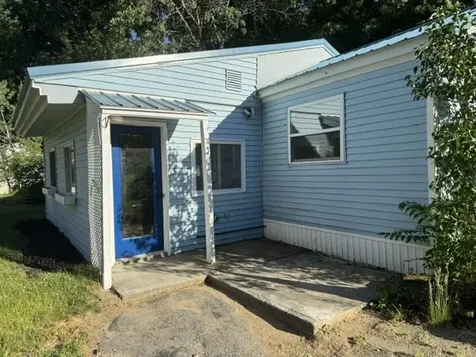 34 Ponderosa Avenue Nashua NH 03062