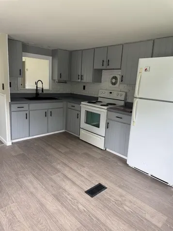 34 Ponderosa Avenue Nashua NH 03062