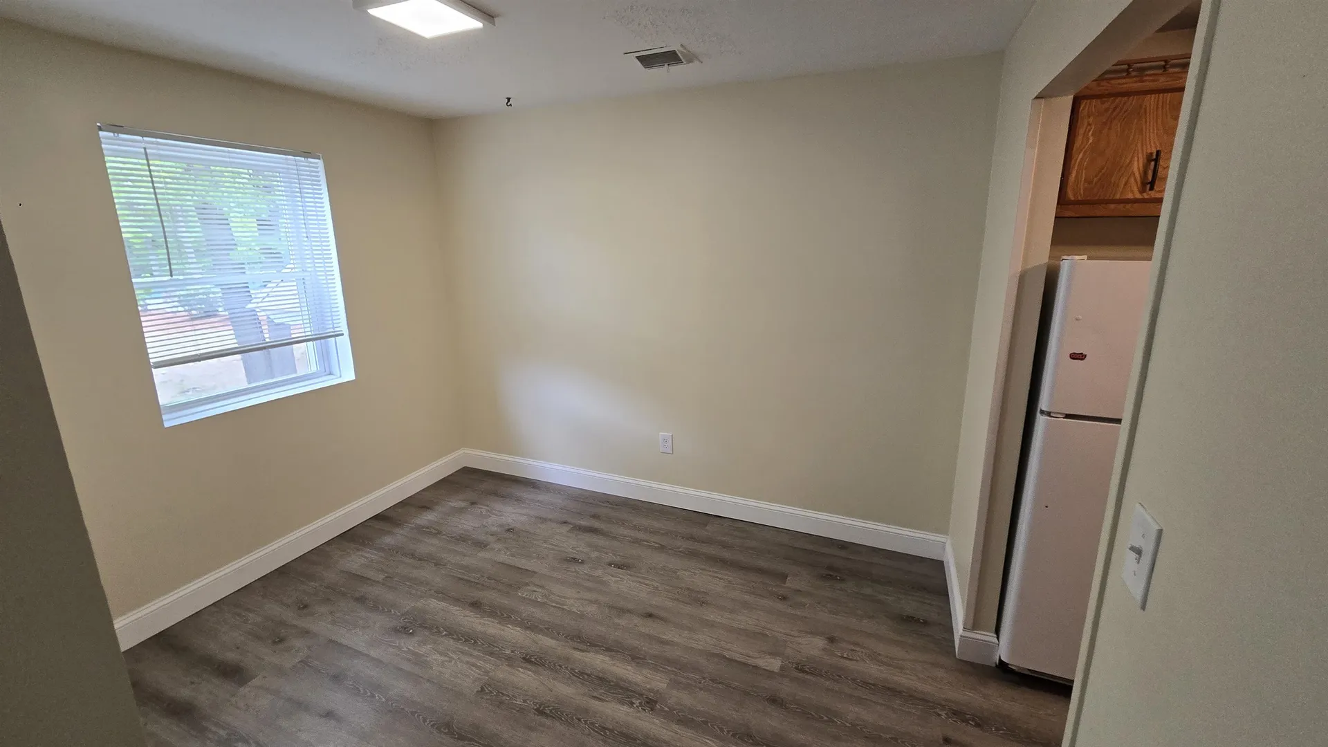6 Louisburg Square Nashua NH 03060