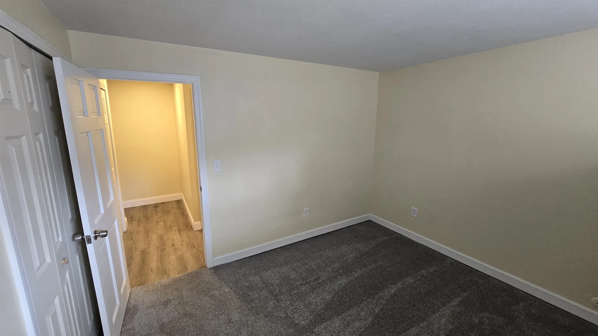 6 Louisburg Square Nashua NH 03060