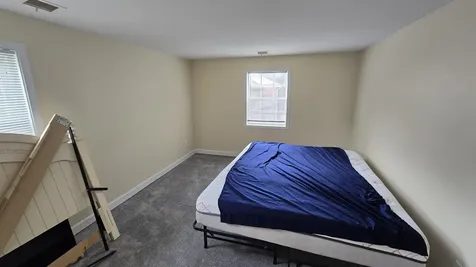 6 Louisburg Square Nashua NH 03060