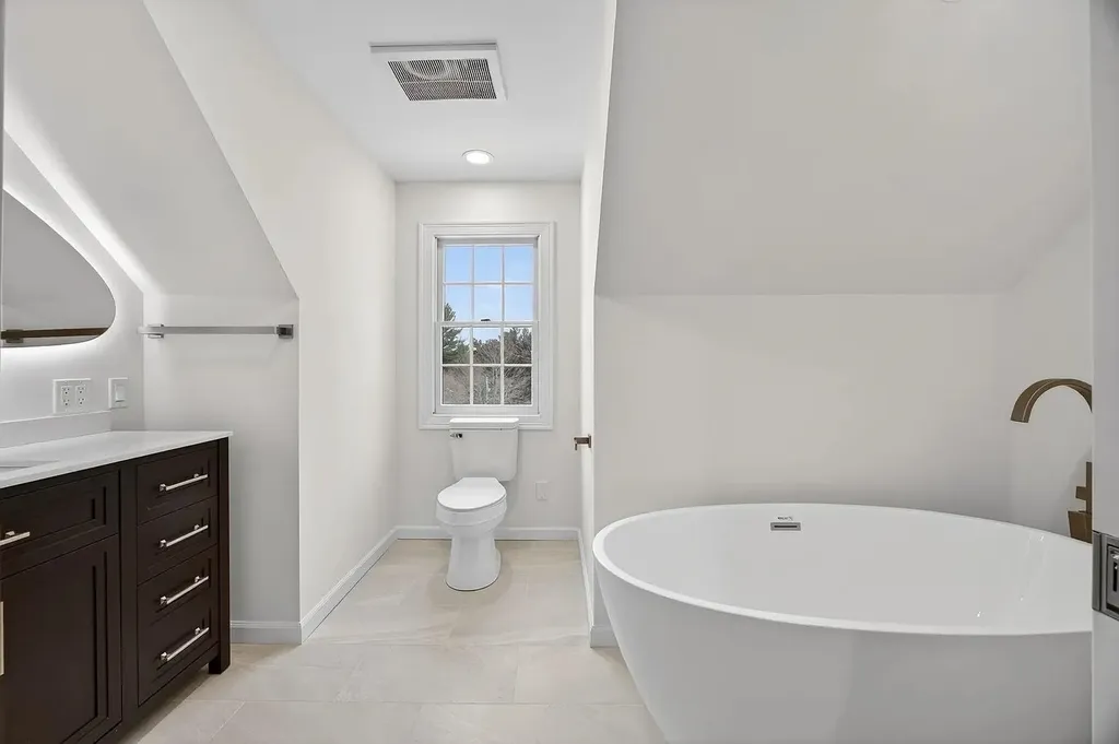 166 Londonderry Road Windham NH 03087