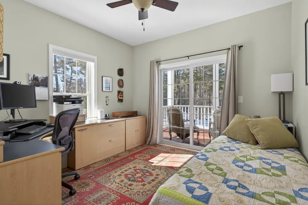 10 Clark Island Road Amherst NH 03031