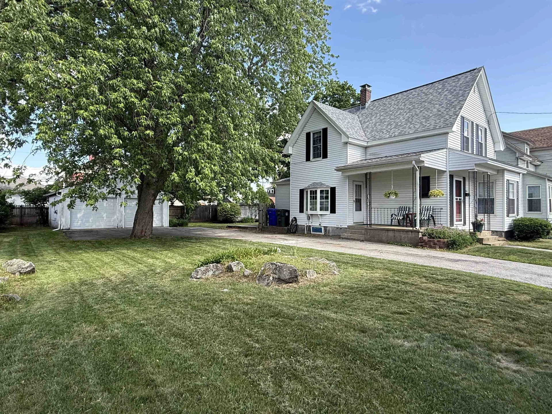 11 Foster Avenue Manchester NH 03103