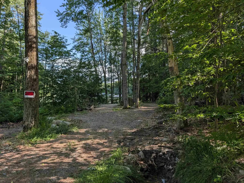 7-9 Robin Shore Drive Canterbury NH 03224
