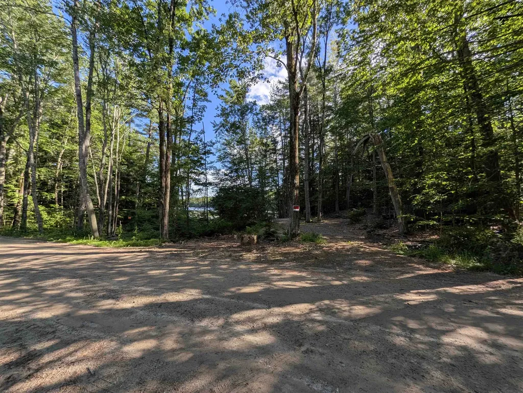 7-9 Robin Shore Drive Canterbury NH 03224