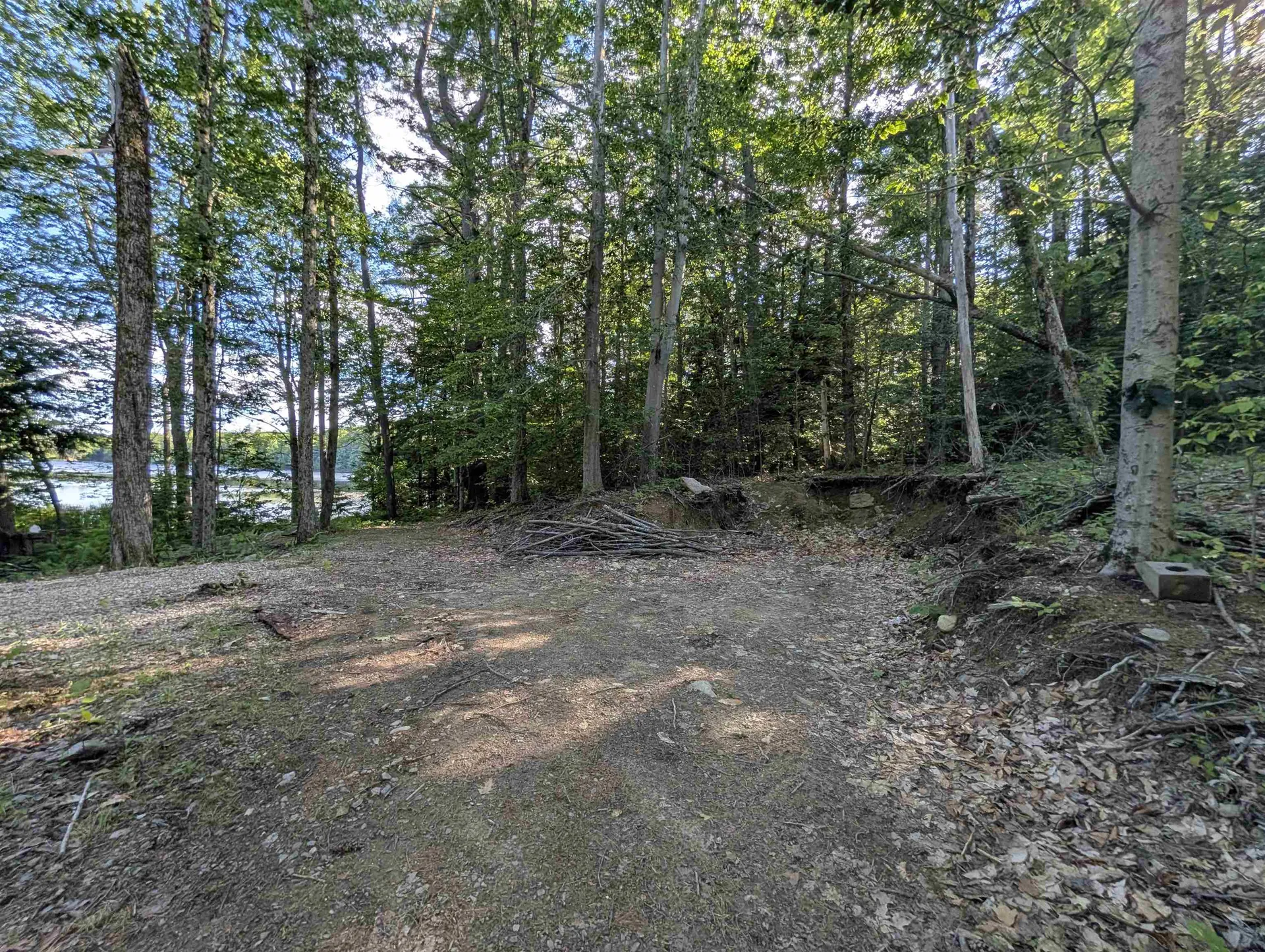 7-9 Robin Shore Drive Canterbury NH 03224