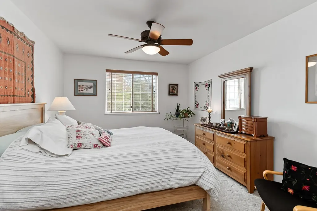 26 Lake Forest Drive Burlington VT 05401